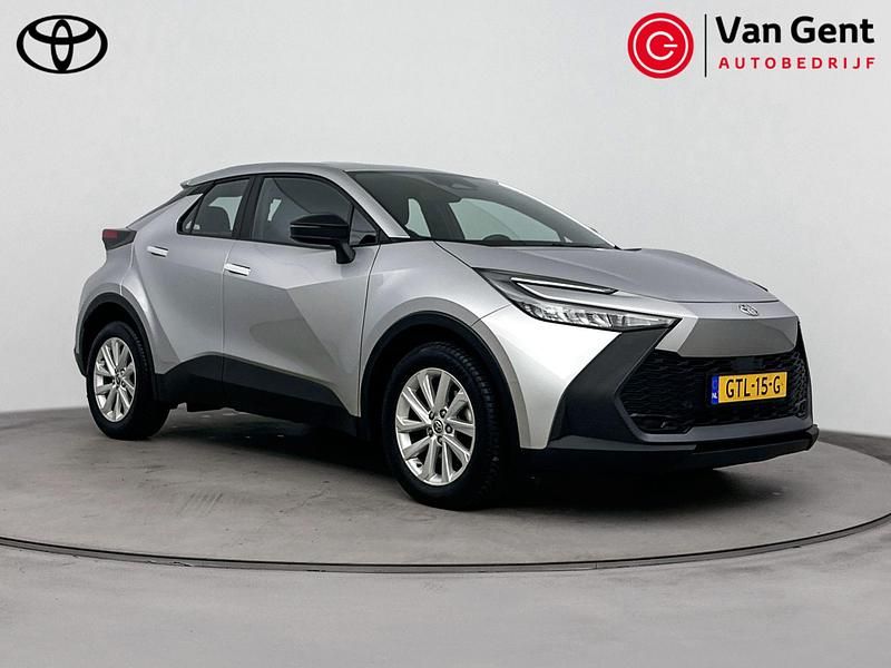 Grijs Gebruikt 2024 Toyota C-HR Active SUV | € 30.999 (Duur) - Afbeelding 1/4