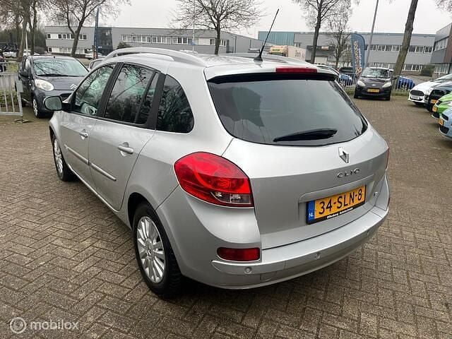 Occasion Renault Clio GrandTour Collection 104 PK (76 kW) 2011 Grijs Stationwagen