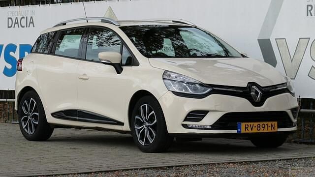 Wit Gebruikt 2018 Renault Clio GrandTour Zen Stationwagen | € 11.400 (Iets duurder) - Afbeelding 1/4