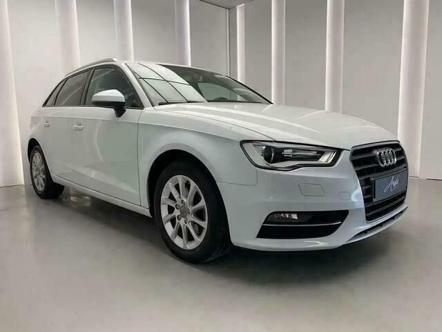 Wit Gebruikt 2016 Audi A3 Sedan | € 17.950 (Eerlijke prijs) - Afbeelding 1/4