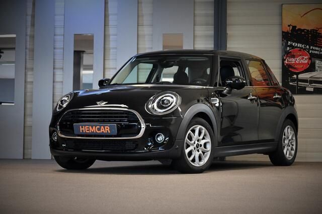 Zwart Gebruikt 2019 Mini Cooper Business Hatchback | € 17.950 (Eerlijke prijs) - Afbeelding 1/4