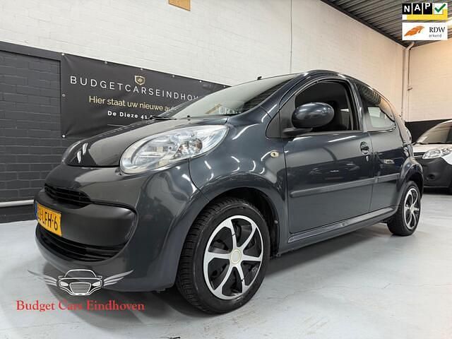 Grijs Gebruikt 2006 Citroën C1 Hatchback | € 2.495 (Eerlijke prijs) - Afbeelding 1/4