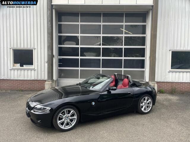 Zwart Gebruikt 2005 BMW Z4 Sport Line Cabriolet | € 11.950 (Eerlijke prijs) - Afbeelding 1/4