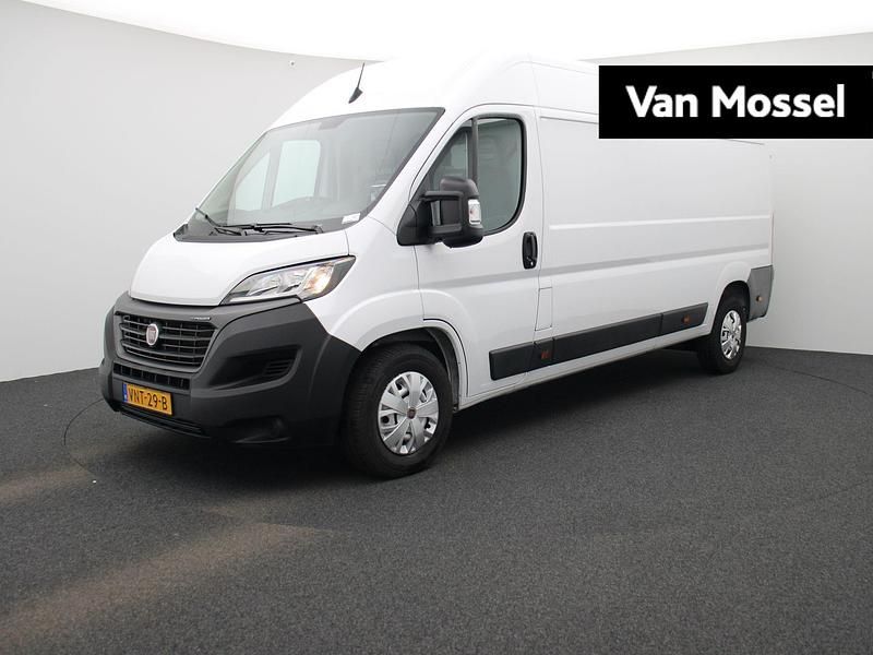 Wit Occasion 2022 Fiat E-Ducato Van | € 16.900 (Goede deal) - Afbeelding 1/4