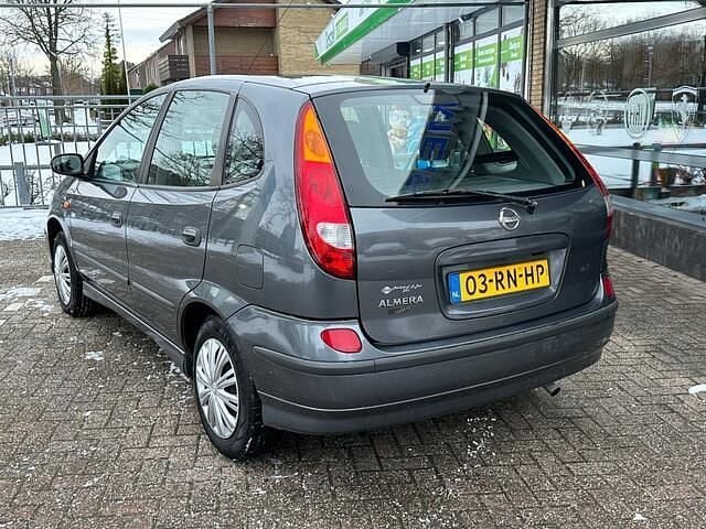 Occasion Nissan Almera Acenta 116 PK (85 kW) 2005 Grijs MPV