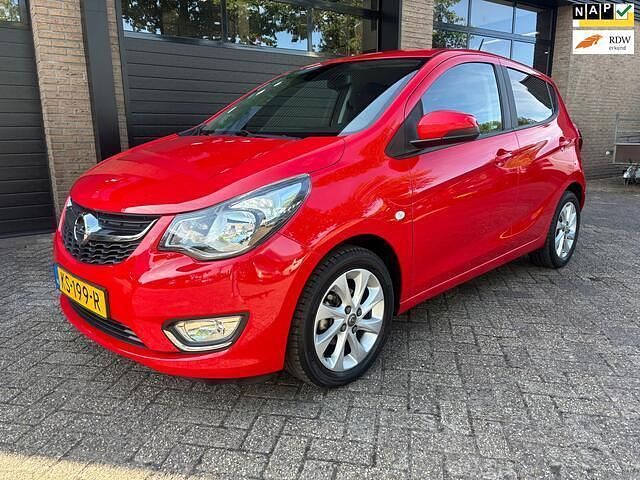 Rood Gebruikt 2016 Opel Karl Innovation Hatchback | € 10.950 (Eerlijke prijs) - Afbeelding 1/4