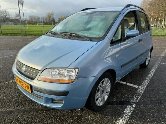 Blauw Gebruikt 2004 Fiat Idea Dynamic MPV | € 1.295 (Iets duurder) - Afbeelding 1/4