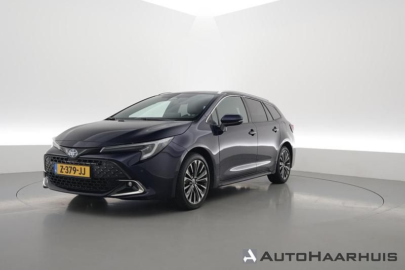 Blauw Occasion 2023 Toyota Corolla Edition Stationwagen | € 26.800 (Eerlijke prijs) - Afbeelding 1/3
