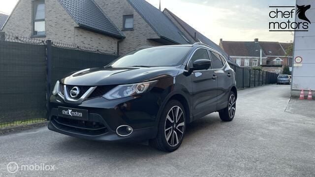Zwart Gebruikt 2016 Nissan Qashqai Tekna SUV | € 11.950 (Goede deal) - Afbeelding 1/4