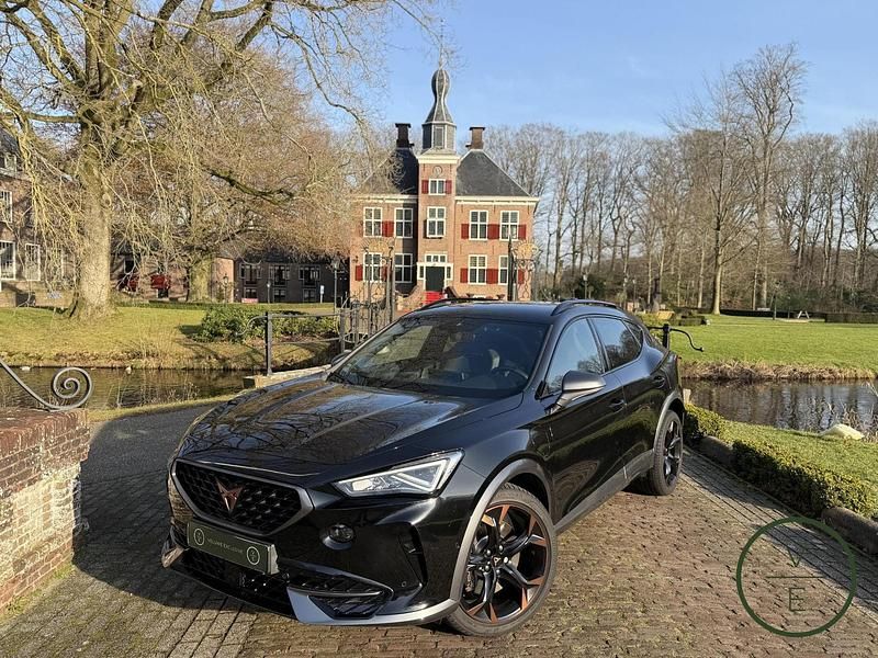Zwart Occasion 2021 Cupra Formentor VZ SUV | € 27.444 (Eerlijke prijs) - Afbeelding 1/4