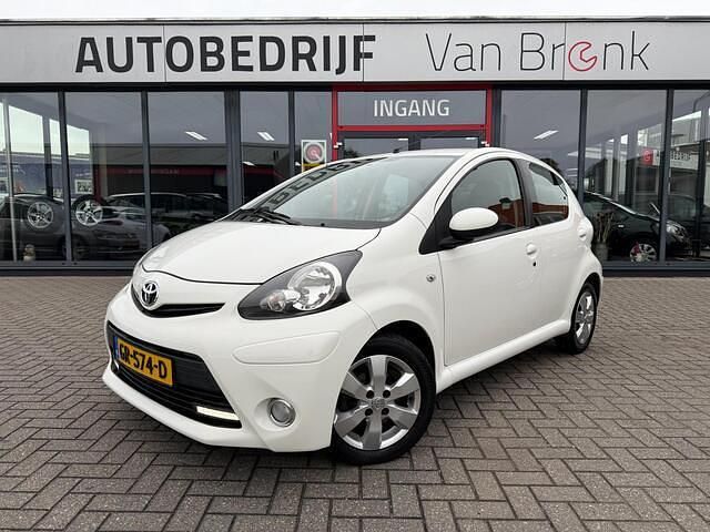 Wit Gebruikt 2014 Toyota Aygo Hatchback | € 5.399 (Eerlijke prijs) - Afbeelding 1/4