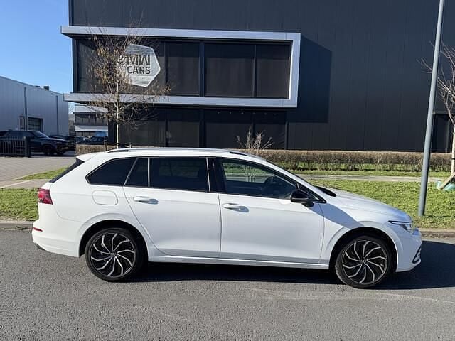 Occasion VW Golf VIII Life 110 PK (80 kW) 2021 Wit Stationwagen
