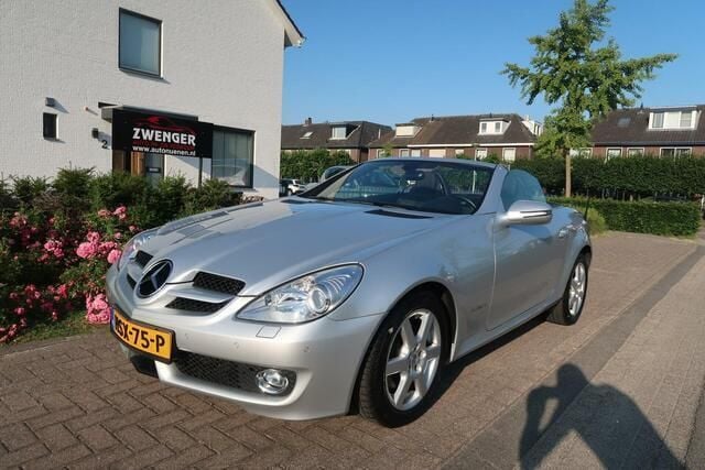 Grijs Gebruikt 2008 Mercedes SLK200 Cabriolet | € 13.999 (Eerlijke prijs) - Afbeelding 1/4