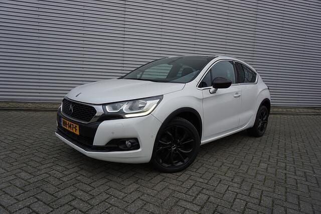 Occasion DS Automobiles DS4 So Chic 131 PK (96 kW) 2015 Hatchback Hatchback