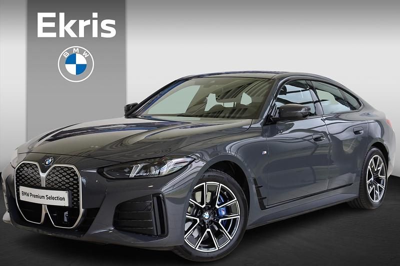 Grijs, metallic lak Gebruikt 2025 BMW i4 M Sport Sedan | € 48.900 (Goede deal) - Afbeelding 1/4