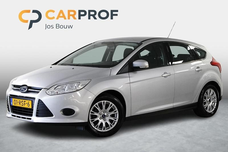Grijs Gebruikt 2011 Ford Focus Trend Hatchback | € 5.380 (Goede deal) - Afbeelding 1/4