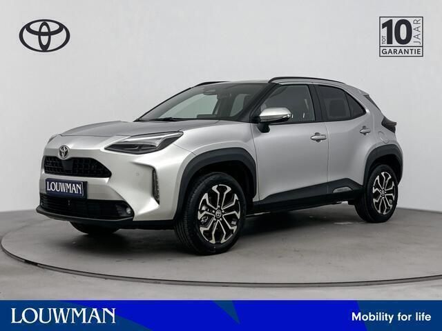 Zilver Nieuw 2025 Toyota Yaris Cross SUV | € 37.234 (Duur) - Afbeelding 1/3
