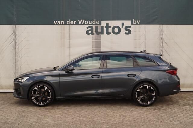 Grijs Gebruikt 2024 Cupra Leon Stationwagen | € 29.900 (Eerlijke prijs) - Afbeelding 1/4