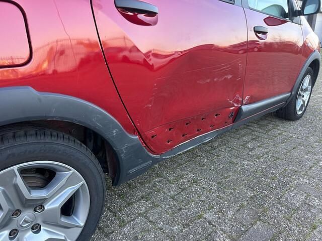 Occasion Dacia Lodgy Stepway 131 PK (96 kW) 2022 Rood (metallic) MPV