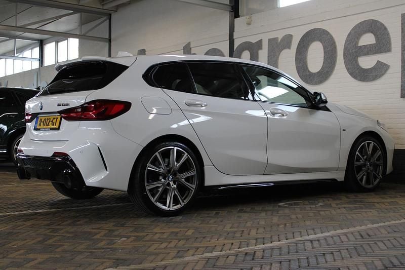 Occasion BMW M135 Executive 306 PK (225 kW) 2020 Wit Hatchback