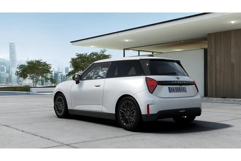 Nieuw Mini Cooper Essential 22 kW (30 PK) 2026 Wit Hatchback