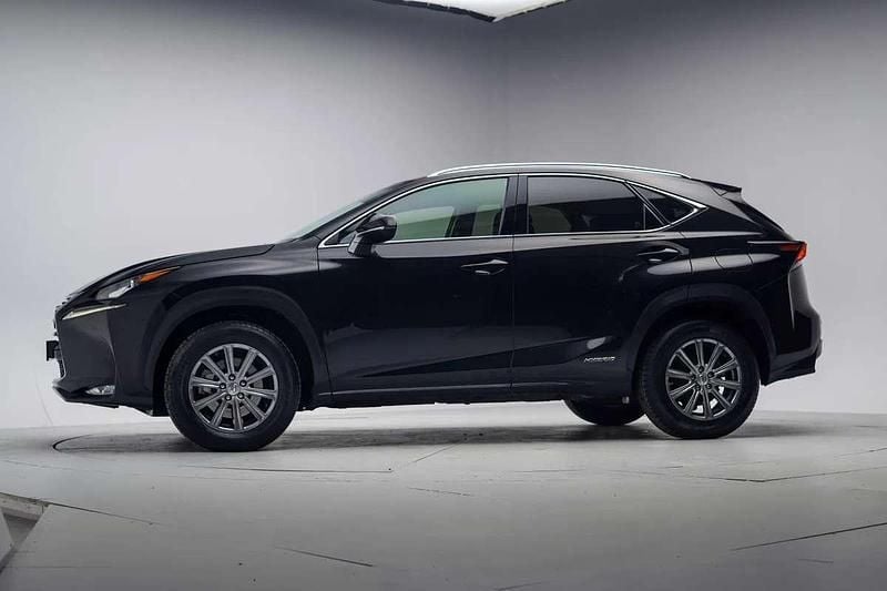 Occasion Lexus NX300h Business Edition 155 PK (114 kW) 2016 Zwart SUV