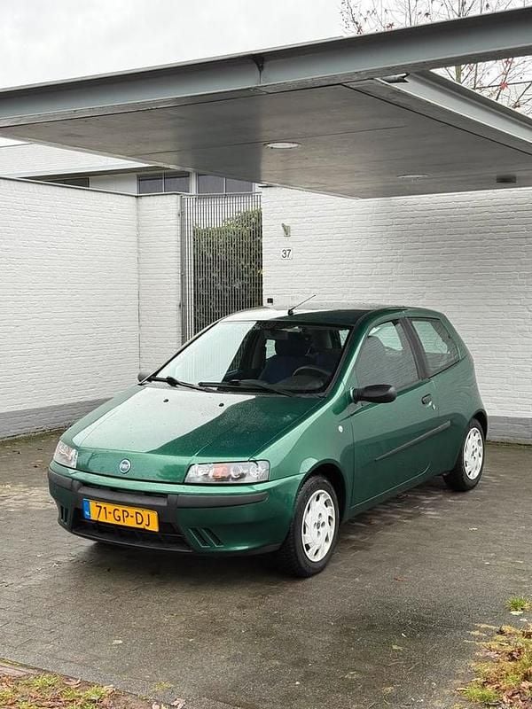 Gebruikt 2001 Fiat Punto | € 950 (Eerlijke prijs) - Afbeelding 1/4
