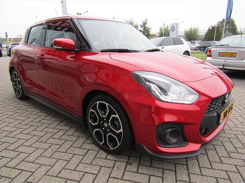 Occasion Suzuki Swift Sport 129 PK (94 kW) 2022 Rood Hatchback