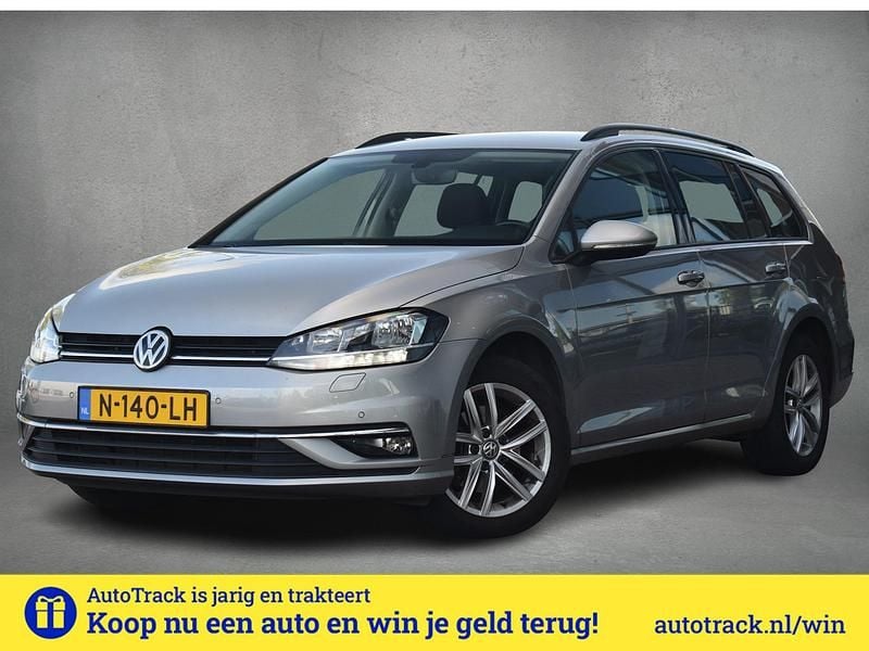 Grijs Gebruikt 2020 VW Golf VII Highline Stationwagen | € 19.950 (Super prijs) - Afbeelding 1/4