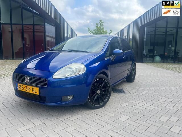 Blauw Gebruikt 2008 Fiat Grande Punto Hatchback | € 2.150 (Eerlijke prijs) - Afbeelding 1/4