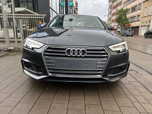 Occasion Audi A4 Sport 2019 Grijs Sedan