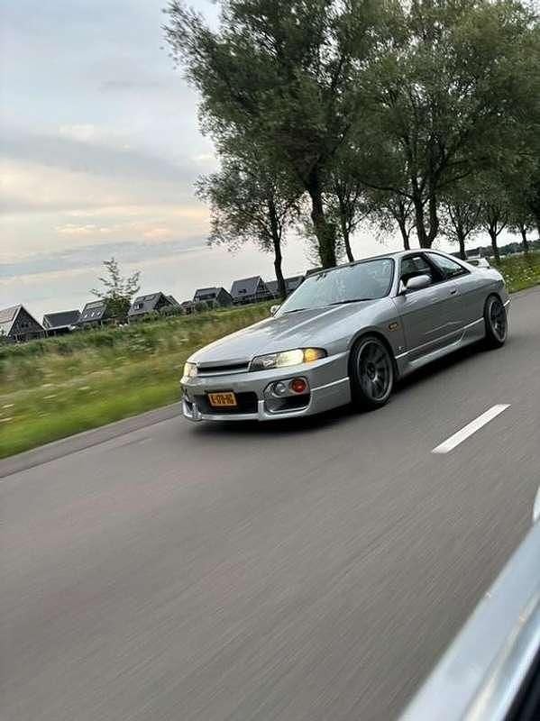 Zilver Gebruikt 1996 Nissan Skyline Coupé | € 24.950 - Afbeelding 1/4