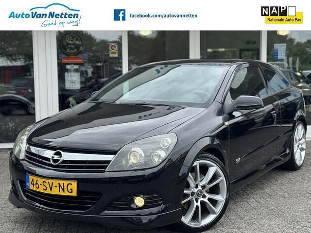 Zwart, metallic lak Gebruikt 2006 Opel Astra GTC Sport Hatchback | € 5.950 - Afbeelding 1/4