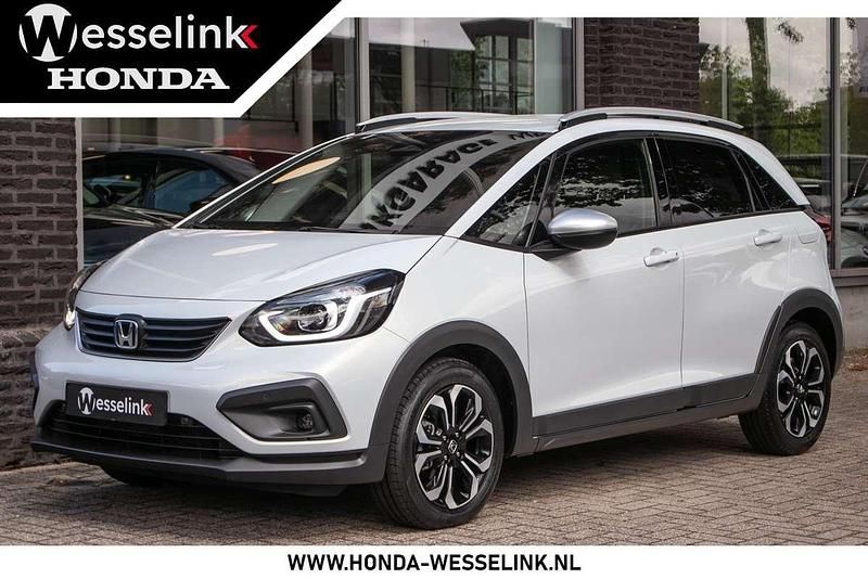 Zilver, metallic lak Gebruikt 2023 Honda Jazz Hatchback | € 27.950 (Eerlijke prijs) - Afbeelding 1/4