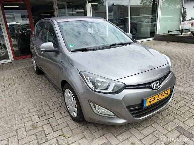 Grijs Gebruikt 2012 Hyundai i20 Hatchback | € 3.250 (Super prijs) - Afbeelding 1/4
