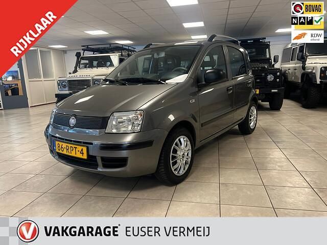 Grijs Gebruikt 2011 Fiat Panda Active Hatchback | € 3.950 (Duur) - Afbeelding 1/4