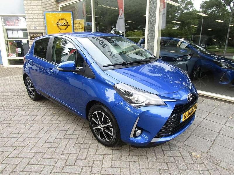 Blauw Gebruikt 2019 Toyota Yaris Hatchback | € 13.900 (Goede deal) - Afbeelding 1/4