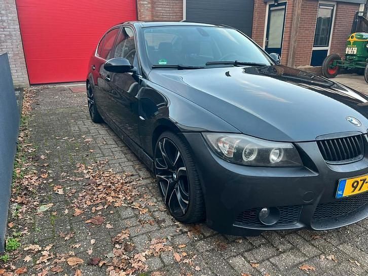 Gebruikt 2005 BMW 325 | € 2.450 (Super prijs) - Afbeelding 1/4