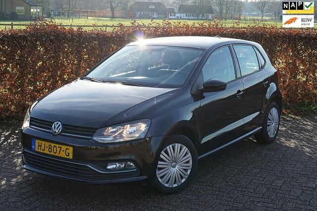 Zwart (metallic) Occasion 2015 VW Polo Comfortline Hatchback | € 10.950 (Eerlijke prijs) - Afbeelding 1/4