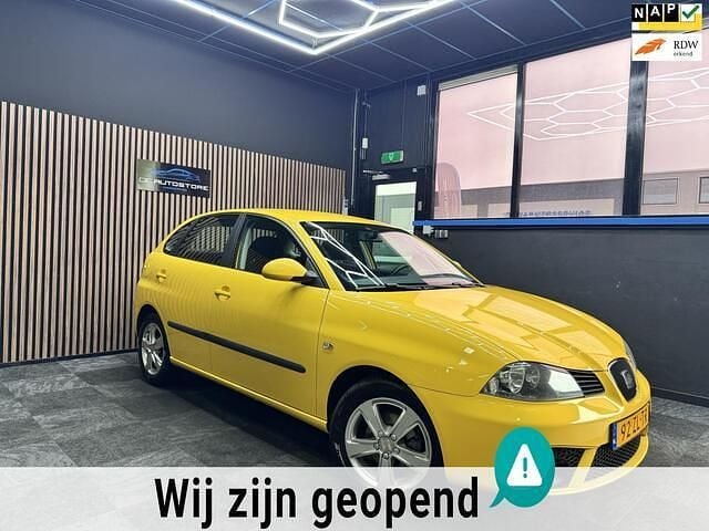 Geel Gebruikt 2008 Seat Ibiza Hatchback | € 3.450 (Eerlijke prijs) - Afbeelding 1/4