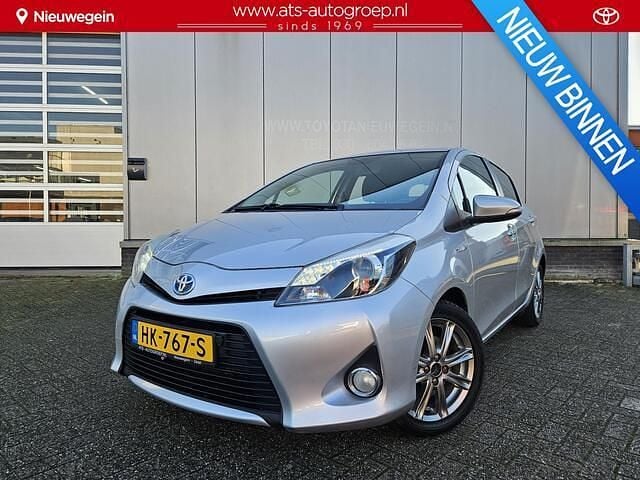 Occasion Toyota Yaris Plus 101 PK (74 kW) 2013 Grijs Hatchback