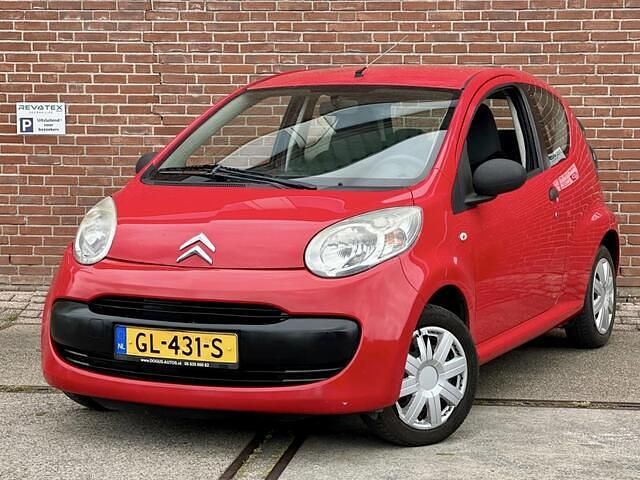 Rood Occasion 2008 Citroën C1 Hatchback | € 1.450 (Eerlijke prijs) - Afbeelding 1/4