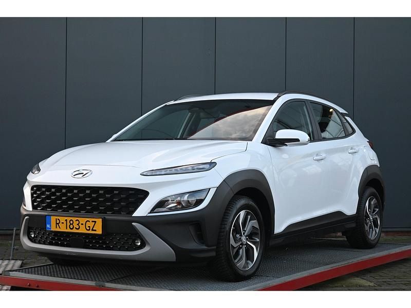 Wit Occasion 2022 Hyundai Kona Comfort SUV | € 20.450 (Super prijs) - Afbeelding 1/4