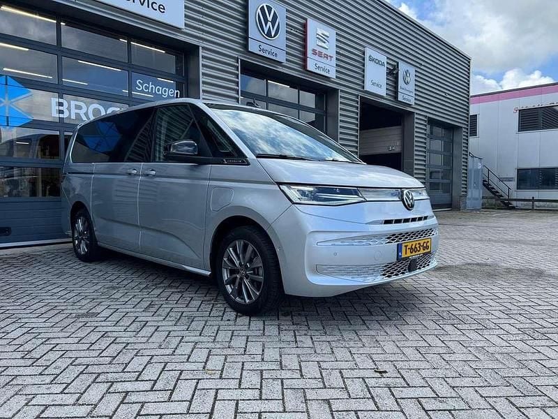 Occasion VW Multivan Business 218 PK (160 kW) 2023 Grijs Van