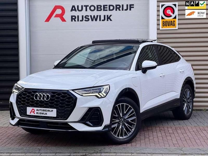Wit Gebruikt 2021 Audi Q3 Sportback SUV | € 36.950 (Eerlijke prijs) - Afbeelding 1/4