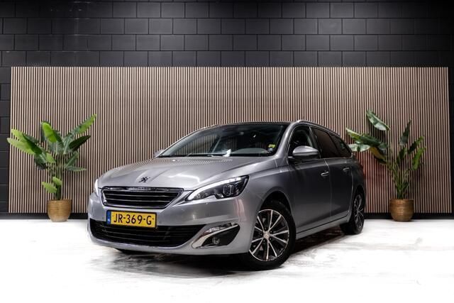 Grijs, metallic lak Gebruikt 2016 Peugeot 308 Stationwagen | € 10.950 (Eerlijke prijs) - Afbeelding 1/4