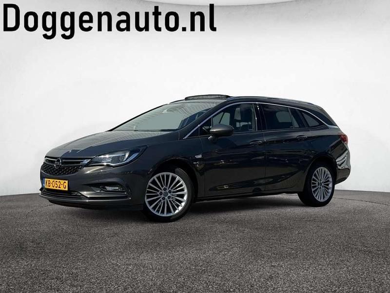 Grijs Gebruikt 2016 Opel Astra Innovation Stationwagen | € 5.450 (Super prijs) - Afbeelding 1/4