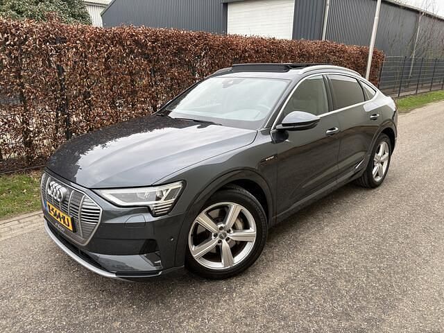 Occasion Audi e-tron Sportback Business 230 kW (313 PK) 2020 Grijs SUV