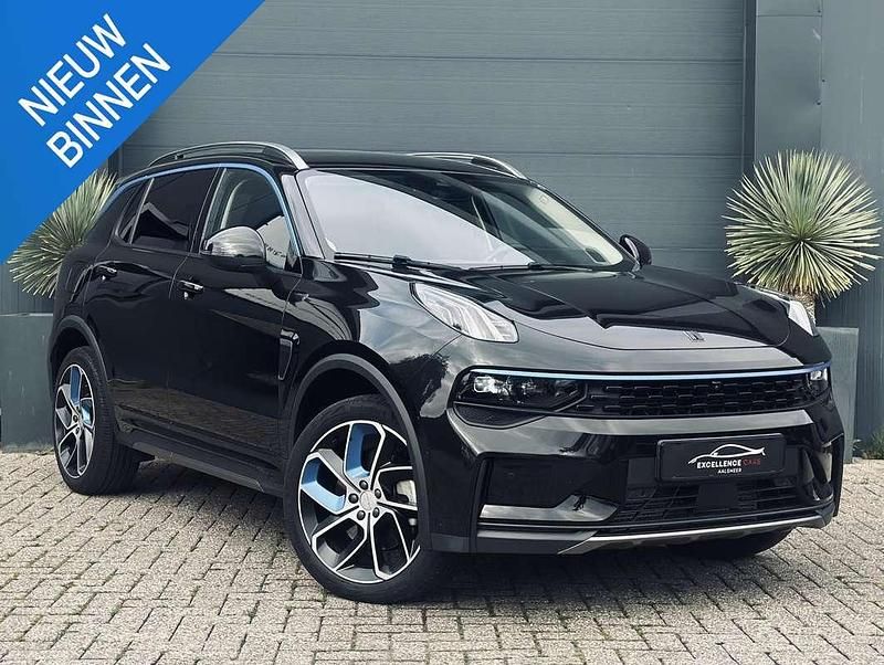 Zwart Gebruikt 2023 Lynk & Co 01 SUV | € 25.950 (Eerlijke prijs) - Afbeelding 1/4