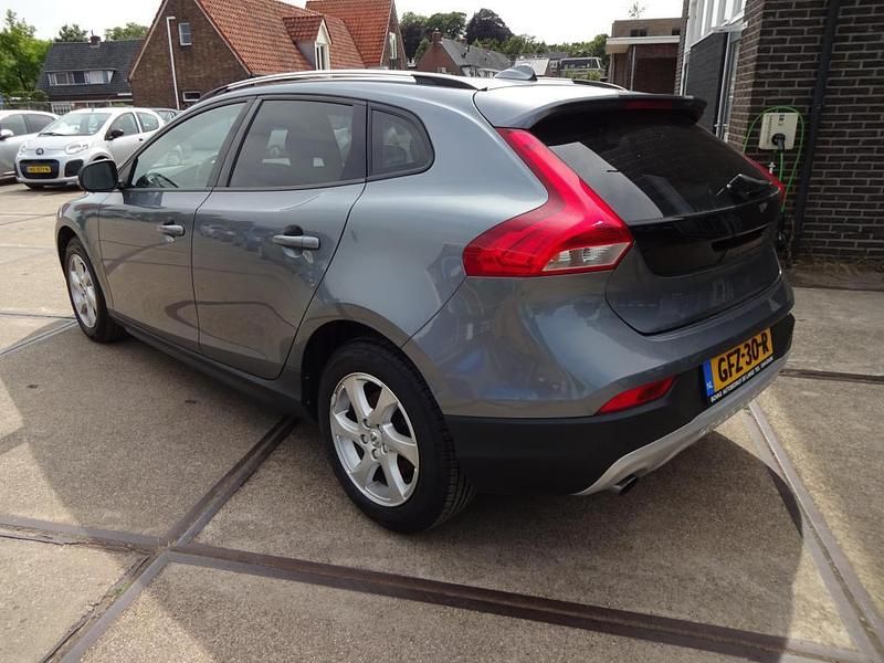 Occasion Volvo V40 CC Summum 2024 Grijs Stationwagen